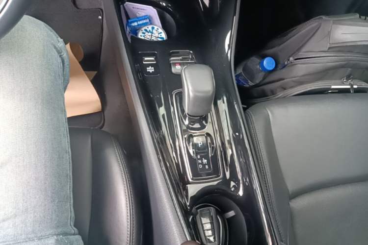 Used Toyota C-HR EV 2020 Deluxe Sunroof Edition Gear Lever