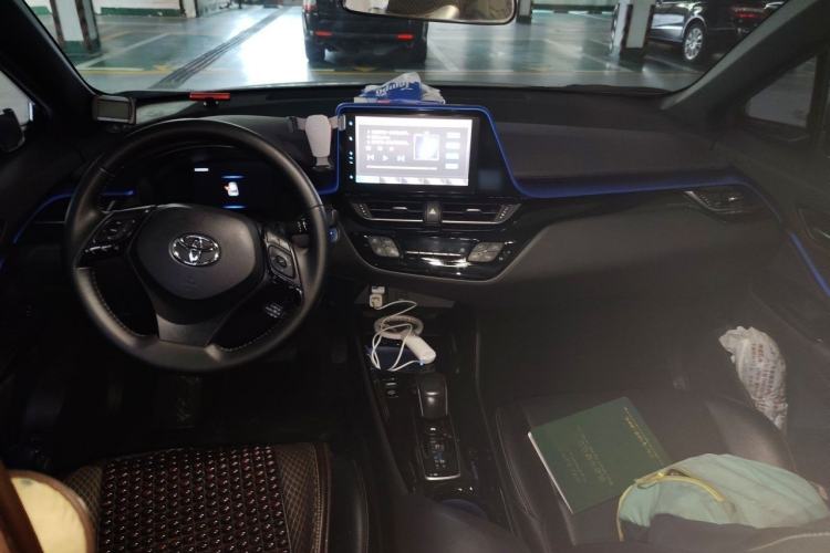 Used Toyota C-HR EV 2020 Luxury Sunroof Edition Interior 2