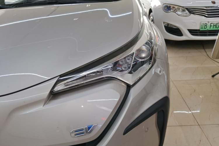 Used Toyota C-HR EV 2020 Luxury Sunroof Edition Left Front Headlight