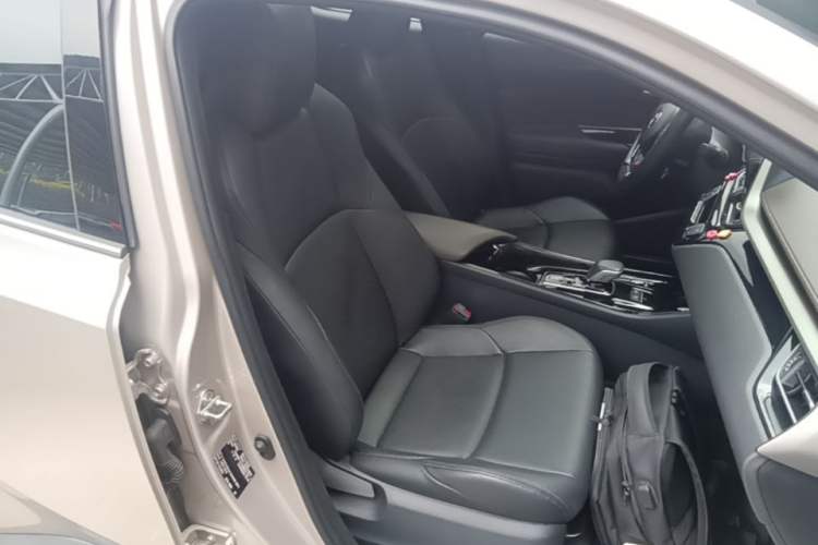 Used Toyota C-HR EV 2020 Deluxe Sunroof Edition Right Front Seat