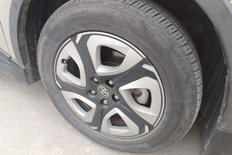 Used Toyota C-HR EV 2020 Luxury Sunroof Edition Right Front Wheel Hub