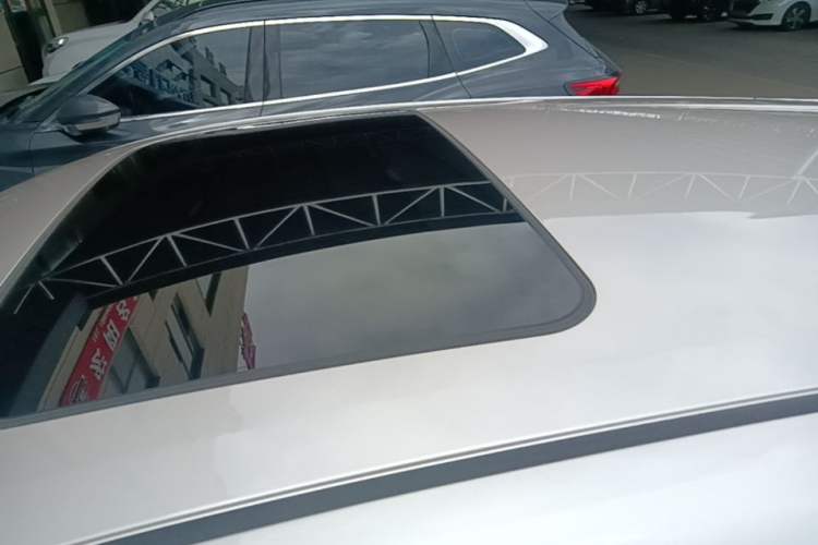 Used Toyota C-HR EV 2020 Deluxe Sunroof Edition Roof
