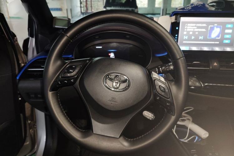 Used Toyota C-HR EV 2020 Luxury Sunroof Edition Steering Wheel
