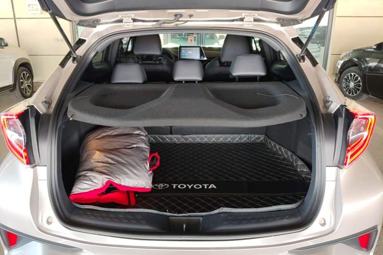 Used Toyota C-HR EV 2020 Deluxe Sunroof Edition Trunk