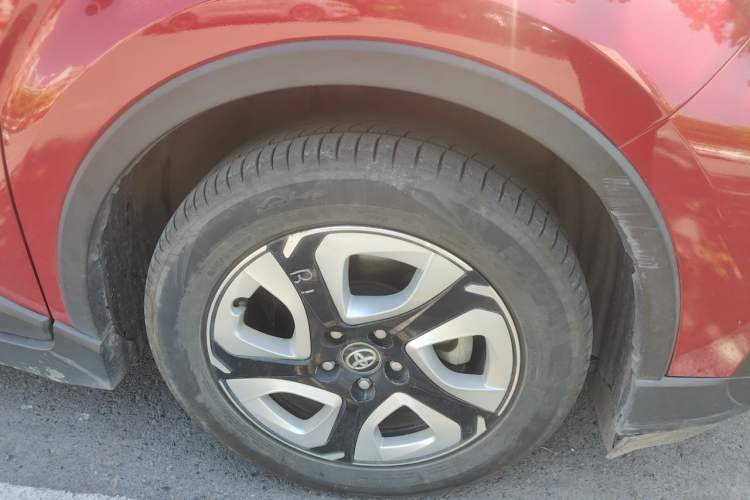 Used Toyota C-HR EV 2020 Deluxe Sunroof Edition Right Front Wheel Hub