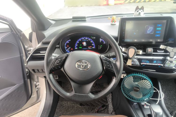 Used Toyota C-HR EV 2020 Leading Edition Steering Wheel