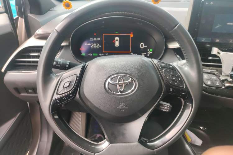 Used Toyota C-HR EV 2020 Deluxe Sunroof Edition Steering Wheel