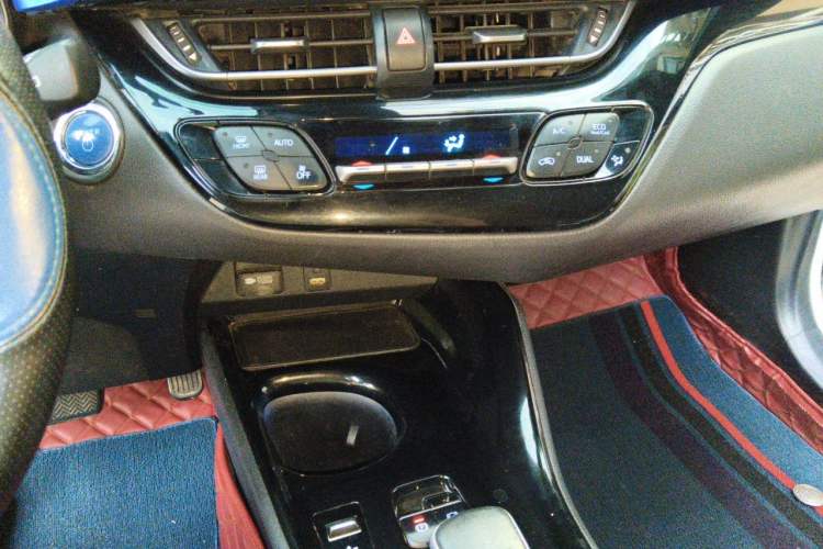 Used Toyota C-HR EV 2020 Luxury Sunroof Edition Audio And AC Panel