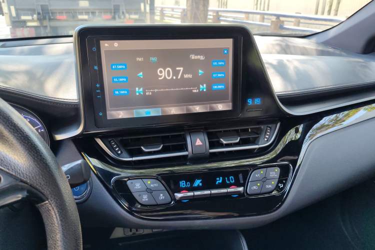 Used Toyota C-HR EV 2020 Leading Edition Audio And AC Panel