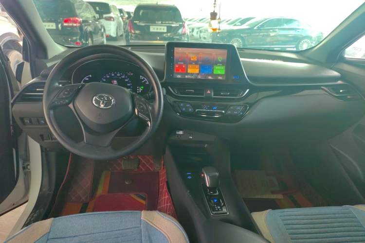 Used Toyota C-HR EV 2020 Leading Edition Center Console