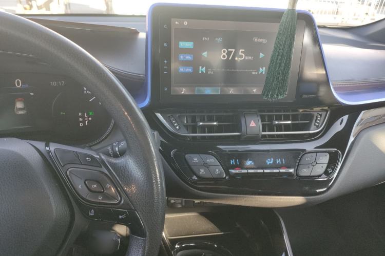 Used Toyota C-HR EV 2020 Luxury Sunroof Edition Center Console
