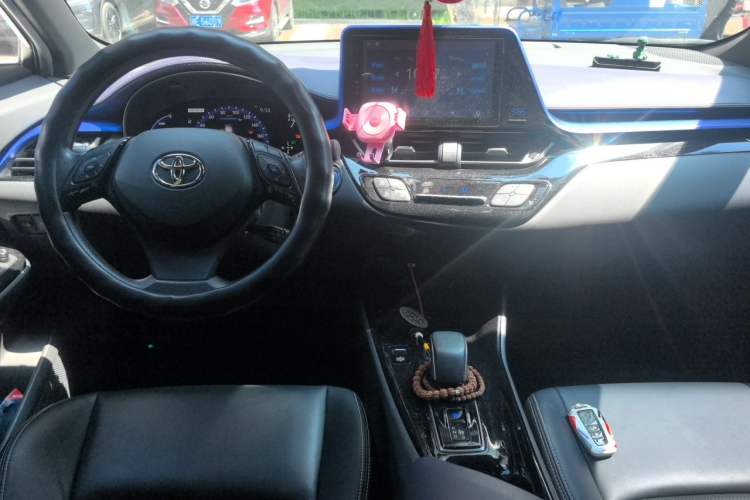 Used Toyota C-HR EV 2020 Luxury Sunroof Edition Center Console