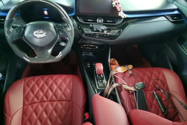Used Toyota C-HR EV 2020 Luxury Sunroof Edition Center Console