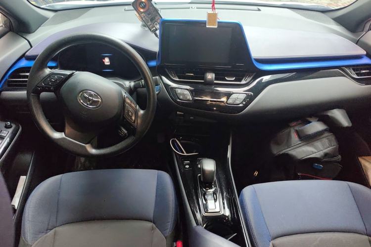 Used Toyota C-HR EV 2020 Luxury Sunroof Edition Center Console