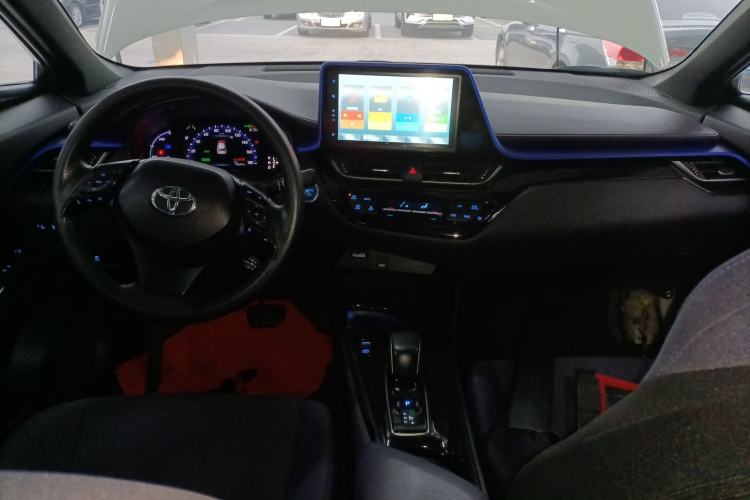 Used Toyota C-HR EV 2020 Luxury Sunroof Edition Center Console