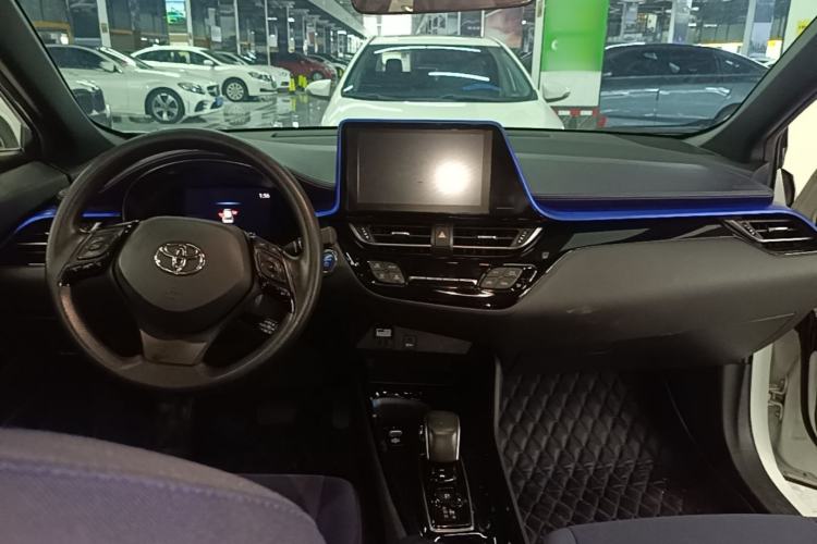 Used Toyota C-HR EV 2020 Luxury Sunroof Edition Center Console
