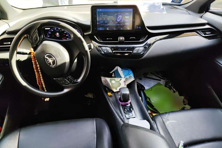 Used Toyota C-HR EV 2020 Leading Edition Center Console