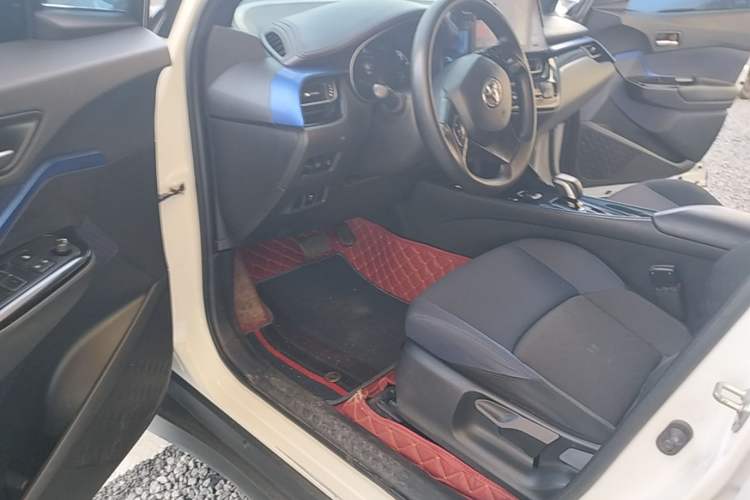 Used Toyota C-HR EV 2020 Luxury Sunroof Edition Driver Seat