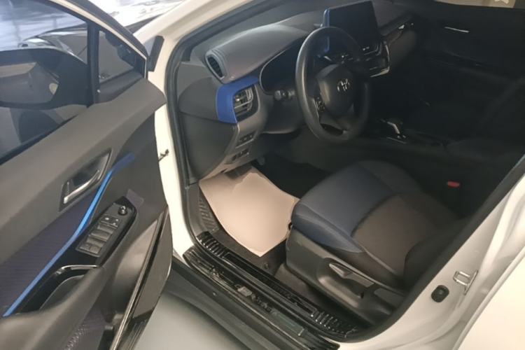 Used Toyota C-HR EV 2020 Luxury Sunroof Edition Driver Seat