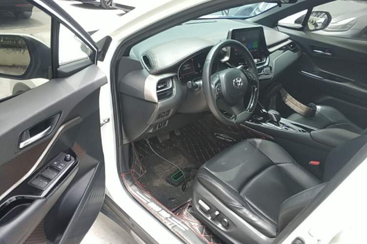 Used Toyota C-HR EV 2020 Deluxe Sunroof Edition Driver Seat
