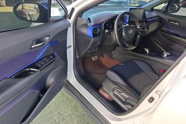 Used Toyota C-HR EV 2020 Luxury Sunroof Edition Driver Seat