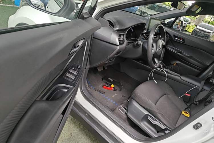 Used Toyota C-HR EV 2020 Leading Edition Driver Seat