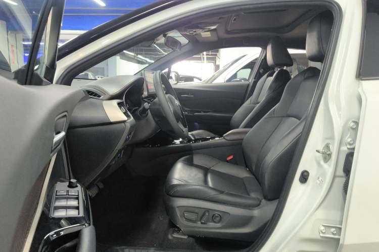 Used Toyota C-HR EV 2020 Deluxe Sunroof Edition Driver Seat