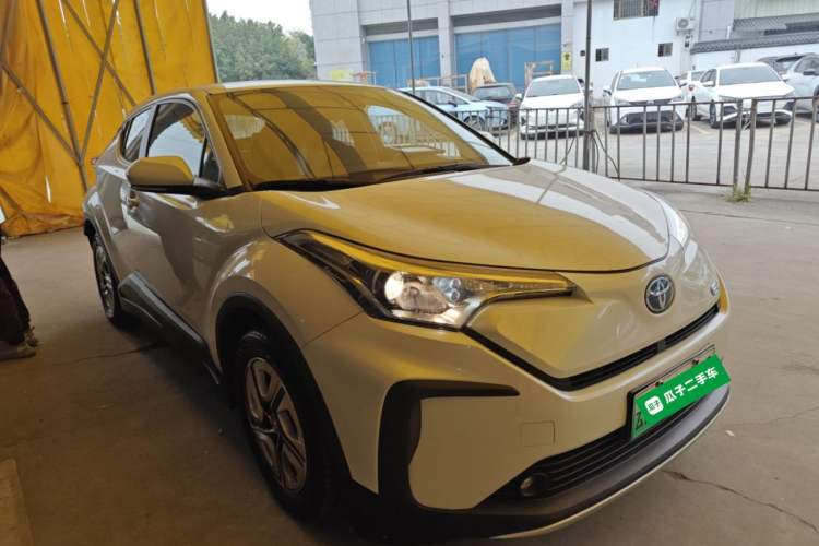 Used Toyota C-HR EV 2020 Deluxe Sunroof Edition Exterior 2