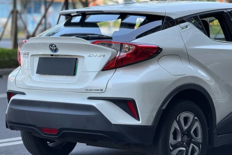 Used Toyota C-HR EV 2020 Luxury Edition Exterior 3