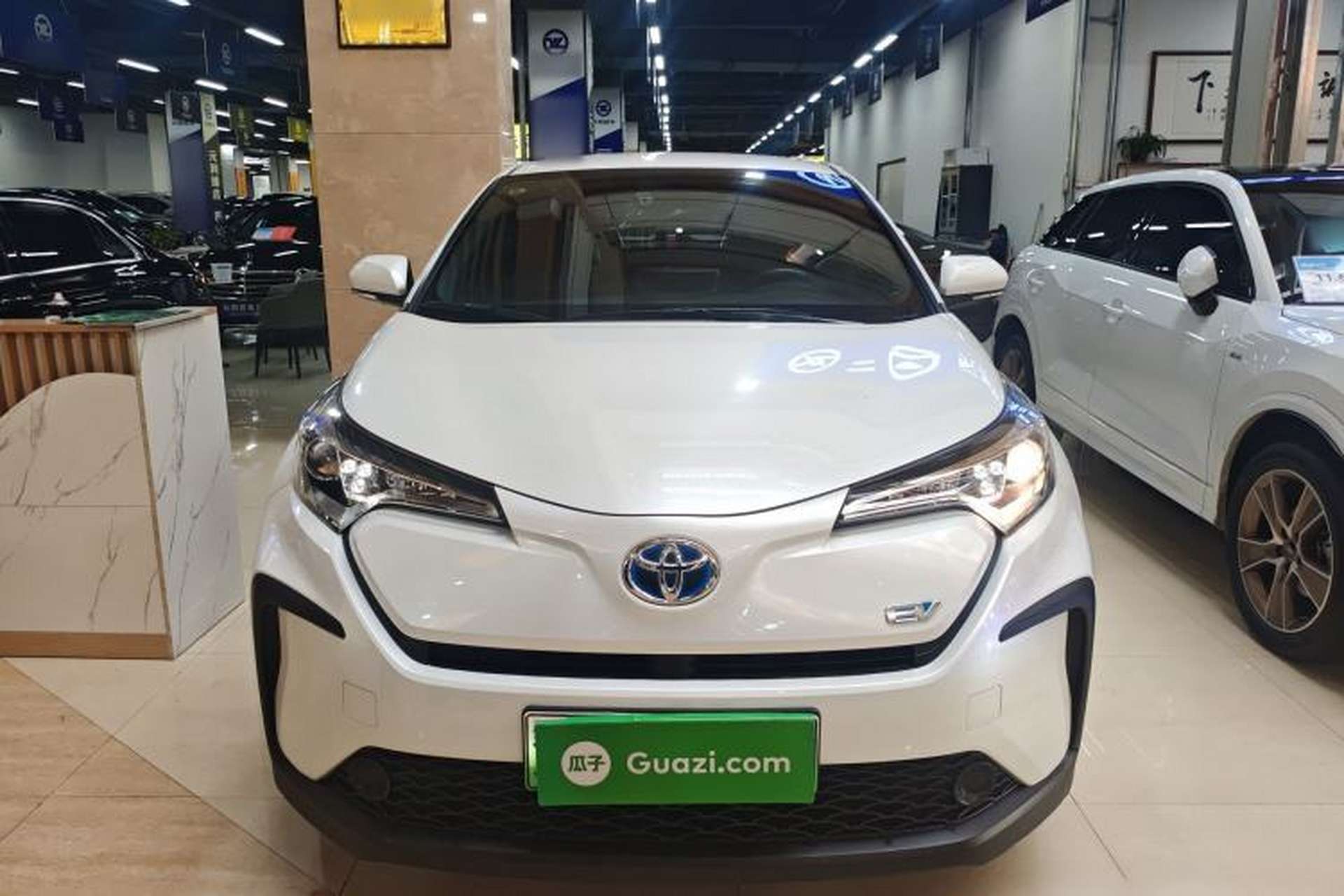 Used Toyota C-HR EV 2020 Leading Edition Front