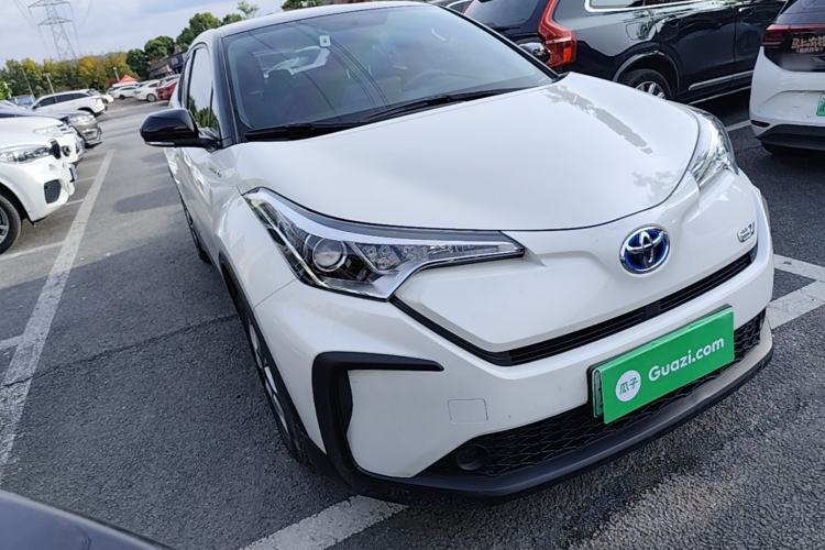 Used Toyota C-HR EV 2020 Leading Edition Front Right 45 Deg