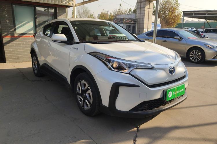 Used Toyota C-HR EV 2020 Leading Edition Front Right 45 Deg