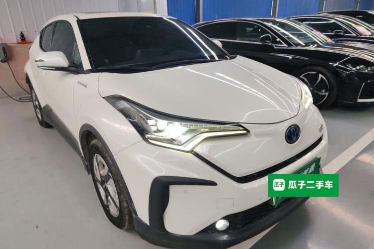 Used Toyota C-HR EV 2020 Deluxe Sunroof Edition Front Right 45 Deg