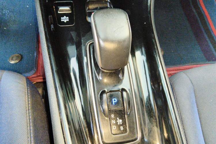 Used Toyota C-HR EV 2020 Luxury Sunroof Edition Gear Lever