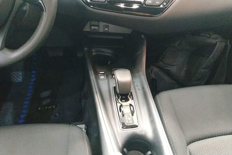 Used Toyota C-HR EV 2020 Leading Edition Gear Lever