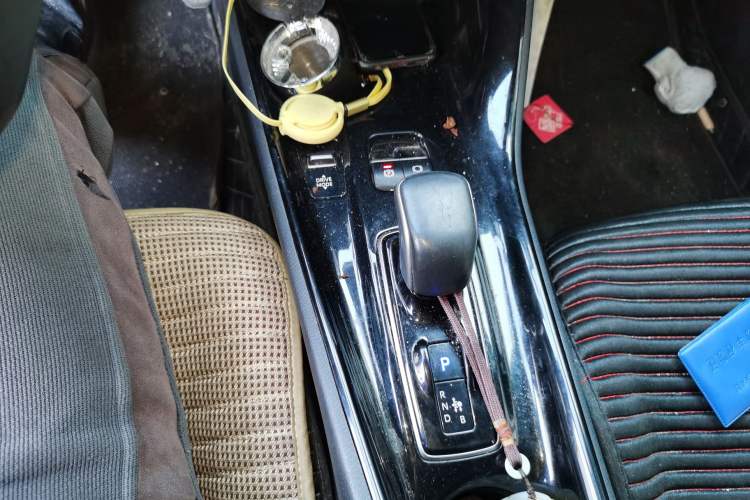 Used Toyota C-HR EV 2020 Luxury Sunroof Edition Gear Lever