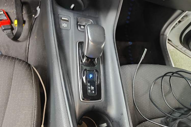 Used Toyota C-HR EV 2020 Leading Edition Gear Lever