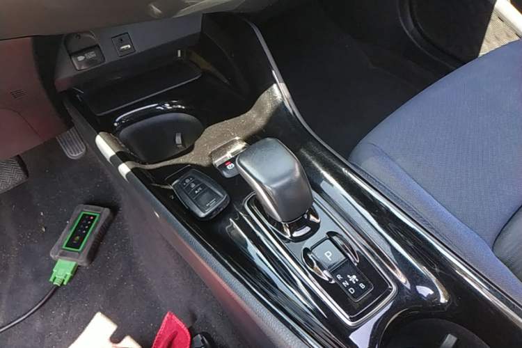 Used Toyota C-HR EV 2020 Luxury Sunroof Edition Gear Lever