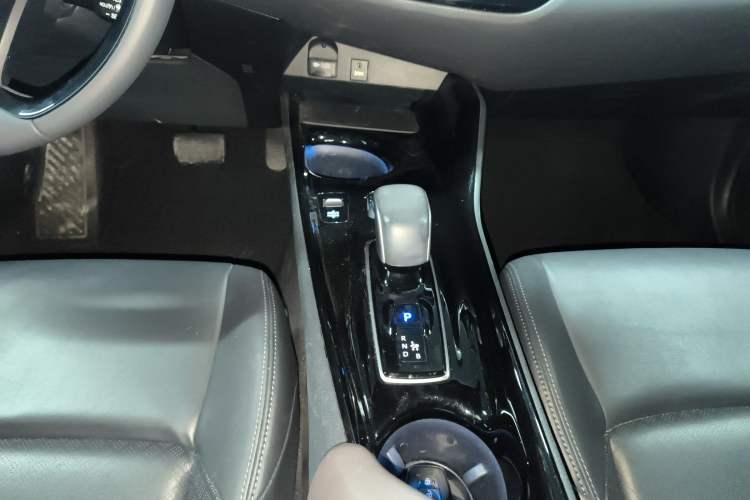 Used Toyota C-HR EV 2020 Deluxe Sunroof Edition Gear Lever