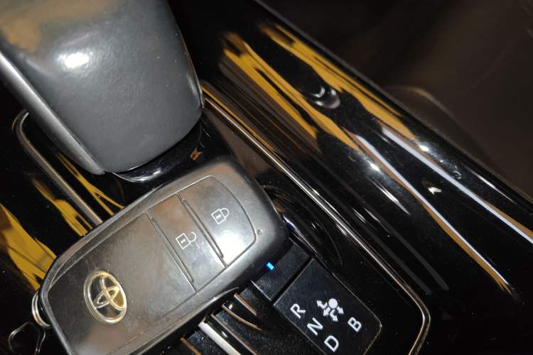 Used Toyota C-HR EV 2020 Deluxe Sunroof Edition Interior 1