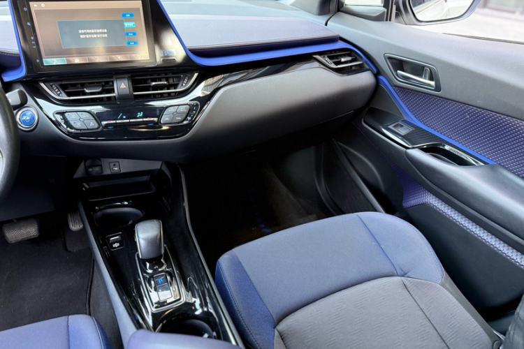 Used Toyota C-HR EV 2020 Luxury Edition Interior 1