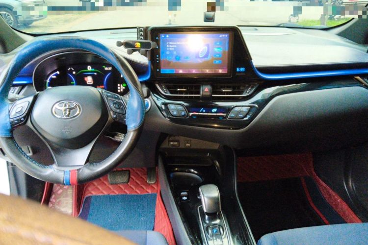 Used Toyota C-HR EV 2020 Luxury Sunroof Edition Interior 2