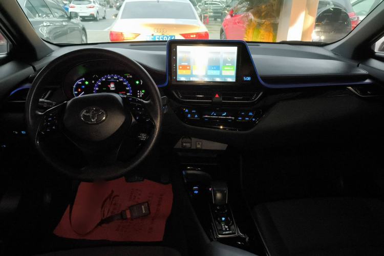 Used Toyota C-HR EV 2020 Luxury Sunroof Edition Interior 2