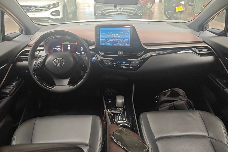 Used Toyota C-HR EV 2020 Deluxe Sunroof Edition Interior 2