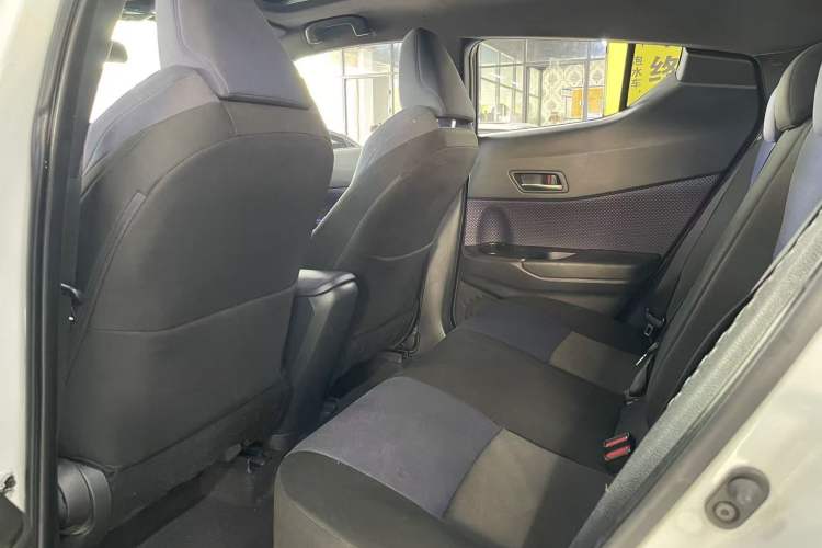 Used Toyota C-HR EV 2020 Luxury Sunroof Edition Interior 3