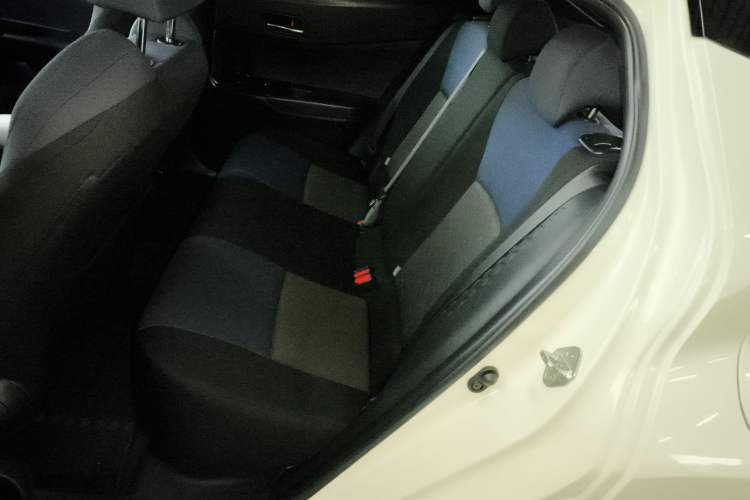 Used Toyota C-HR EV 2020 Luxury Sunroof Edition Interior 4