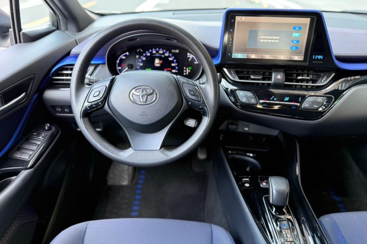 Used Toyota C-HR EV 2020 Luxury Edition Interior 4