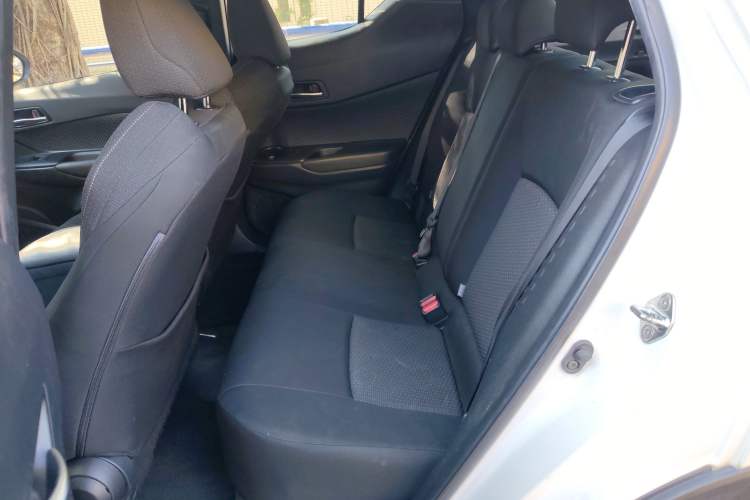Used Toyota C-HR EV 2020 Leading Edition Interior 4