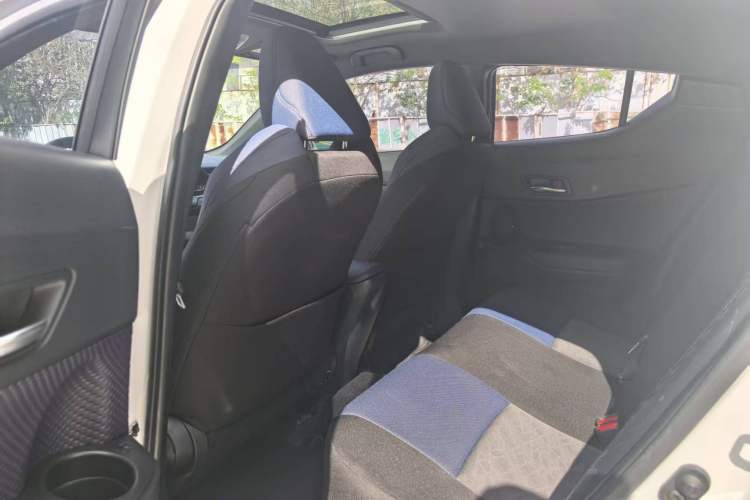 Used Toyota C-HR EV 2020 Luxury Sunroof Edition Interior 5