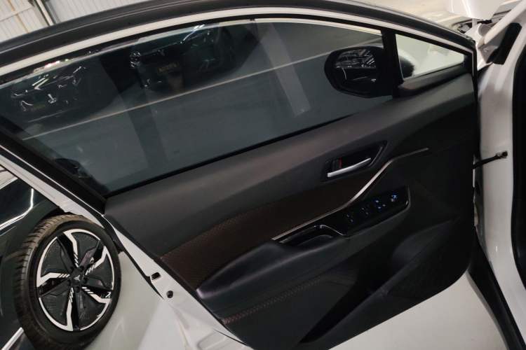 Used Toyota C-HR EV 2020 Deluxe Sunroof Edition Left Front Door Interior